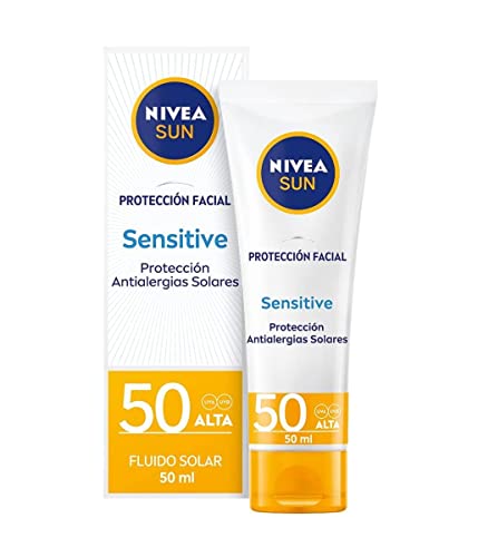 NIVEA SUN Sensitive Protección Facial FP 50 (1 x 50 ml), protector solar facial para piel sensible, crema sin perfume con 0% sensación pegajosa