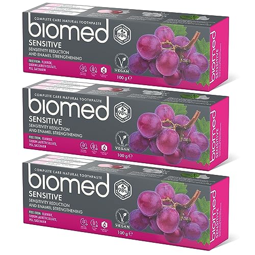 Pasta de dientes 98% natural Biomed Sensitive | Para la sensibilidad y el fortalecimiento del esmalte | Extracto de semilla de uva, apto para veganos, sin SLES 3x100 g (Pack de 3)