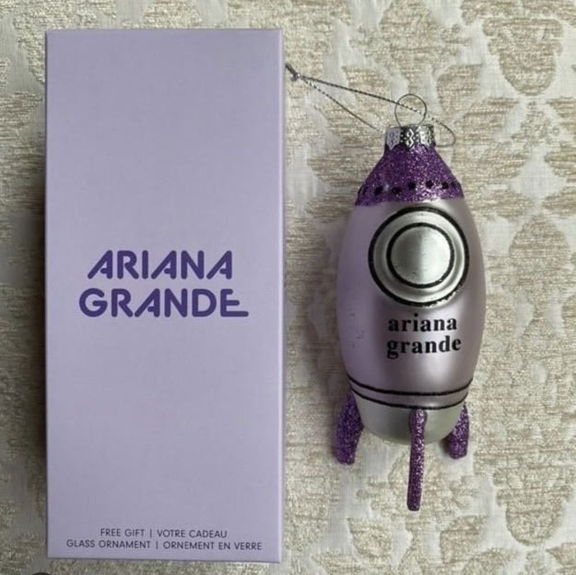 Perfume Ariana Grande Douglas